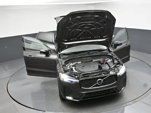Used 2023 Volvo XC60 B5 Plus w/ Climate Package AWD/4WD image 48