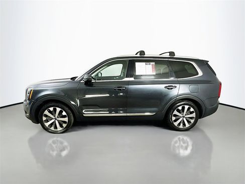 Used 2022 Kia Telluride EX w/ EX Premium Package image 5