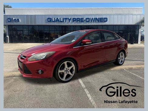 Used 2012 Ford Focus Titanium FWD image 1
