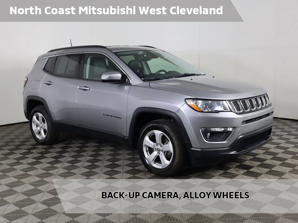 Used 2018 Jeep Compass Latitude AWD/4WD image 1