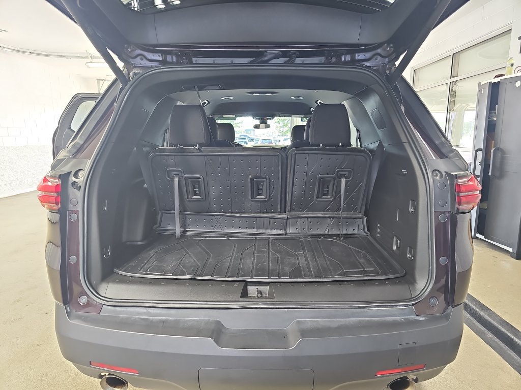 Certified 2023 Chevrolet Traverse LT FWD image 17