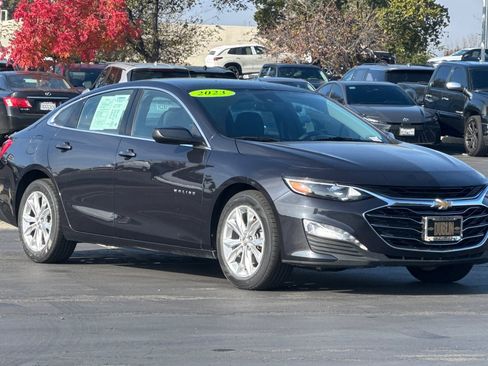 Used 2023 Chevrolet Malibu LT w/ Driver Confidence Package image 2