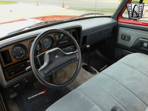 Used 1991 Dodge D/W Truck 250 image 13