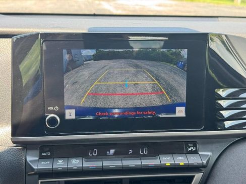 Used 2025 Toyota Camry LE FWD image 30