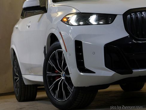 New 2026 BMW X5 xDrive40i w/ M Sport Package image 4