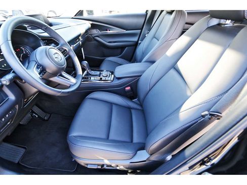 Certified 2025 MAZDA CX-30 AWD 2.5 S w/ Preferred Package image 11