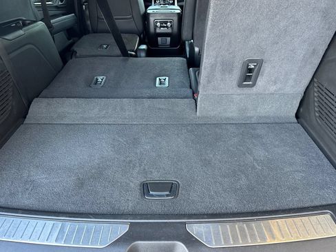 Certified 2024 GMC Yukon Denali AWD/4WD image 17
