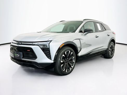 Used 2024 Chevrolet Blazer EV RS AWD/4WD image 3