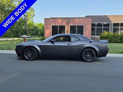 Used 2020 Dodge Challenger R/T Scat Pack RWD image 10