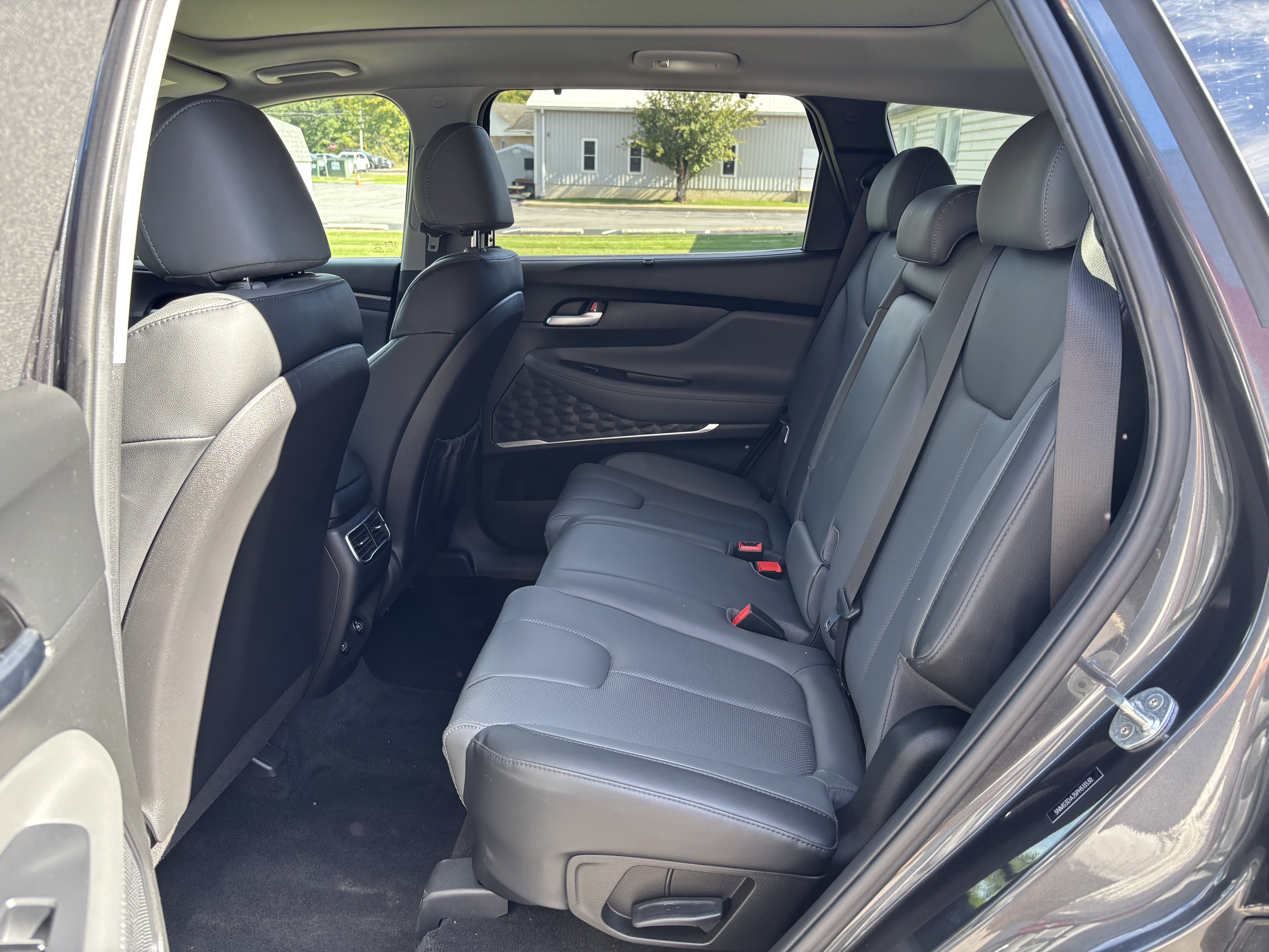 Used 2023 Hyundai Santa Fe SEL w/ Premium Package AWD/4WD image 14