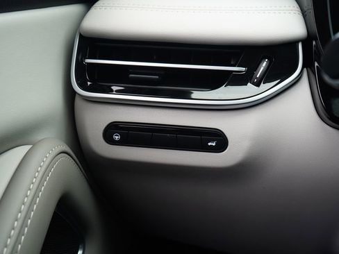 Used 2026 INFINITI QX60 Luxe w/ Cargo Package FWD image 30