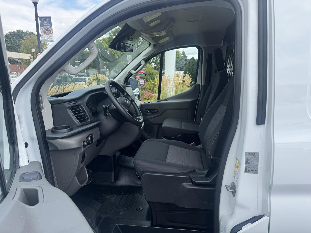 Used 2025 Ford Transit 250 Low Roof w/ Exterior Upgrade Package RWD image 15