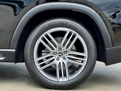 Certified 2026 Mercedes-Benz GLS 450 4MATIC image 16
