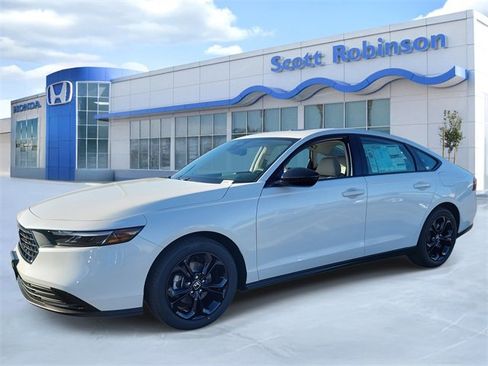 New 2025 Honda Accord SE image 2