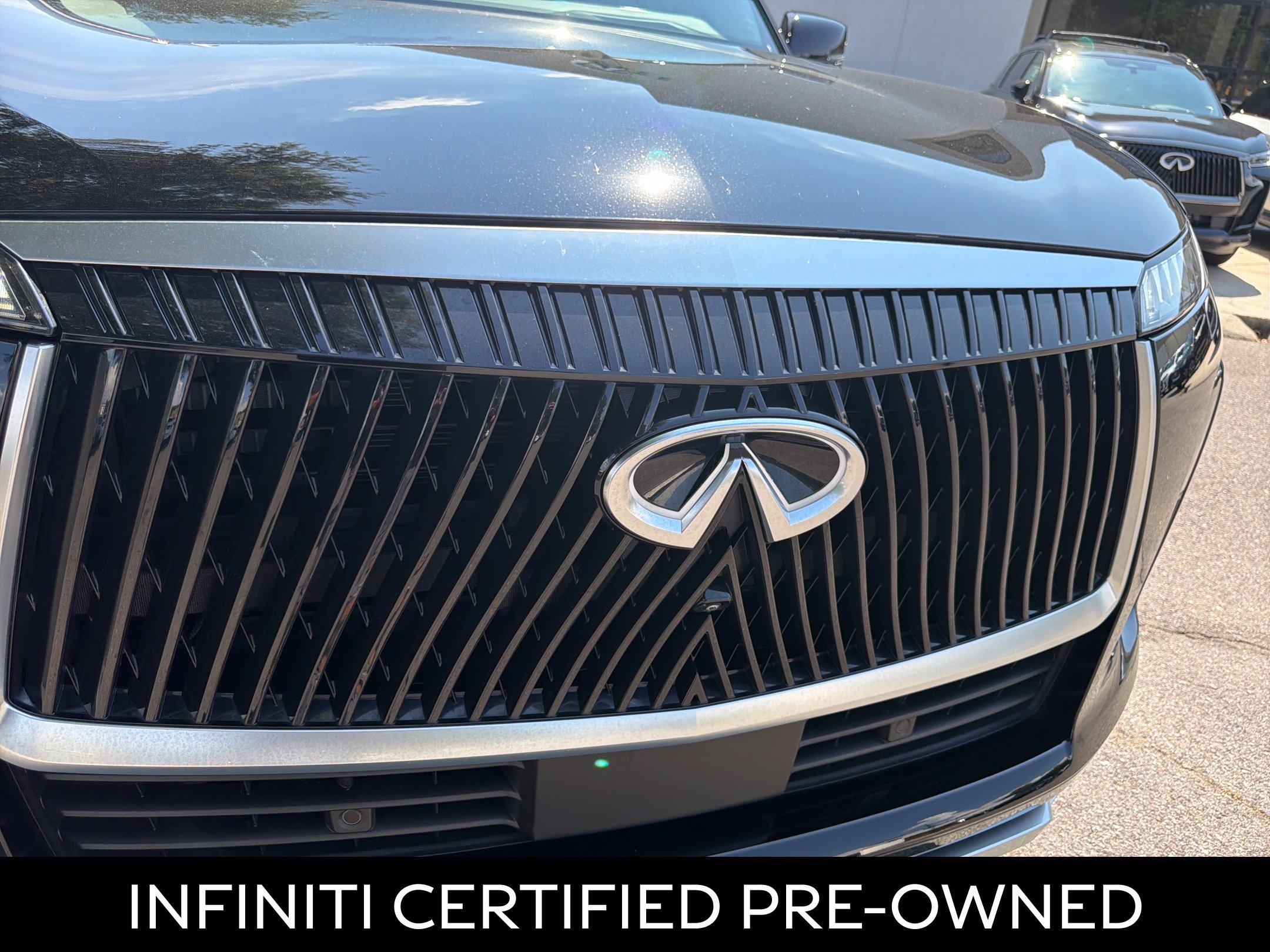 Certified 2025 INFINITI QX80 Luxe RWD image 15