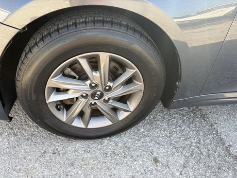 Used 2020 Kia Optima LX FWD image 15