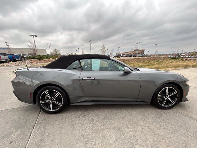 Used 2025 Ford Mustang Premium RWD image 7