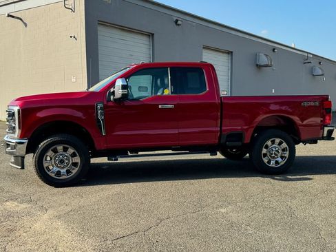 Certified 2024 Ford F350 Lariat w/ Chrome Package AWD/4WD image 6