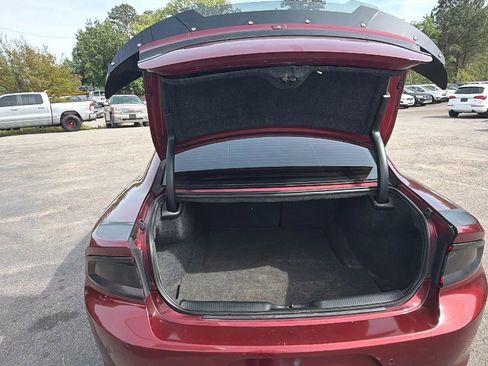 Used 2018 Dodge Charger R/T w/ Plus Group image 18