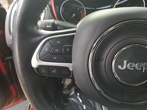 Used 2019 Jeep Compass Trailhawk w/ Cold Weather Group image 18