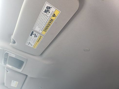 Used 2025 Honda HR-V LX image 24