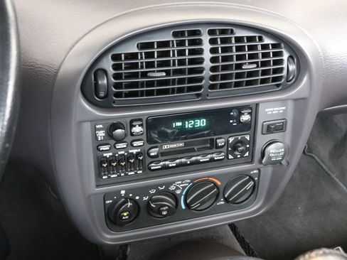 Used 2001 Chrysler Prowler RWD image 27