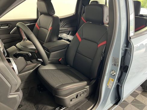 New 2025 Chevrolet Colorado Z71 w/ Technology Package image 17