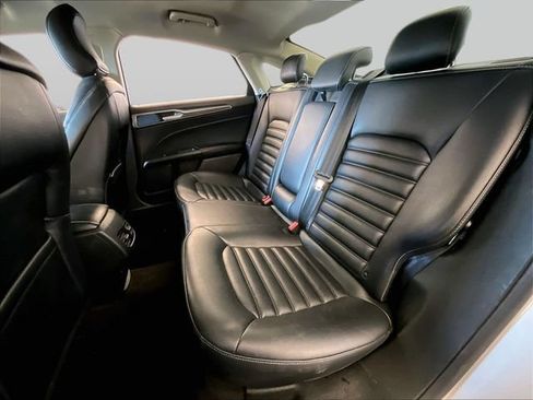 Used 2019 Ford Fusion SEL FWD image 26