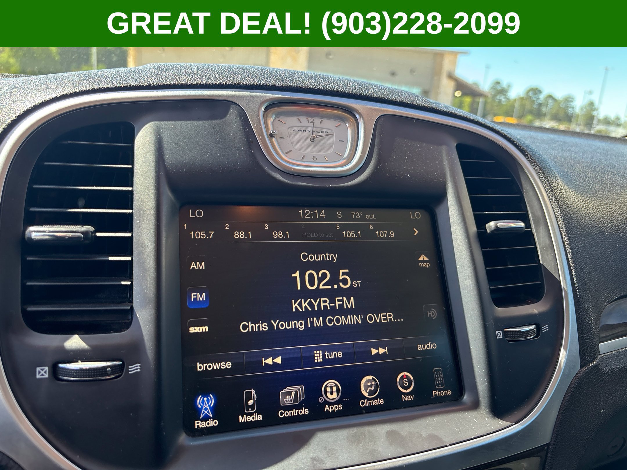 Used 2016 Chrysler 300 C RWD image 28