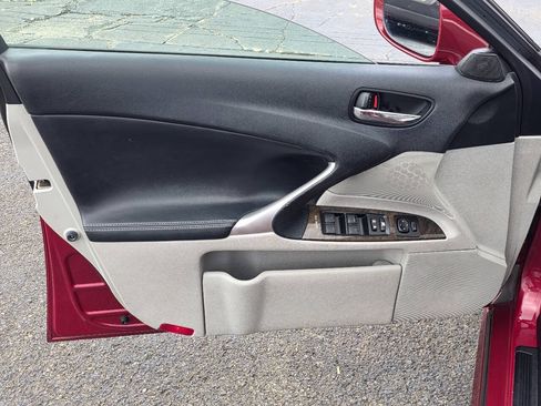 Used 2010 Lexus IS 250 AWD w/ Preferred Accessory Package image 10
