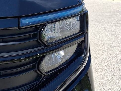 Used 2025 Ford Expedition Max Active AWD/4WD image 9