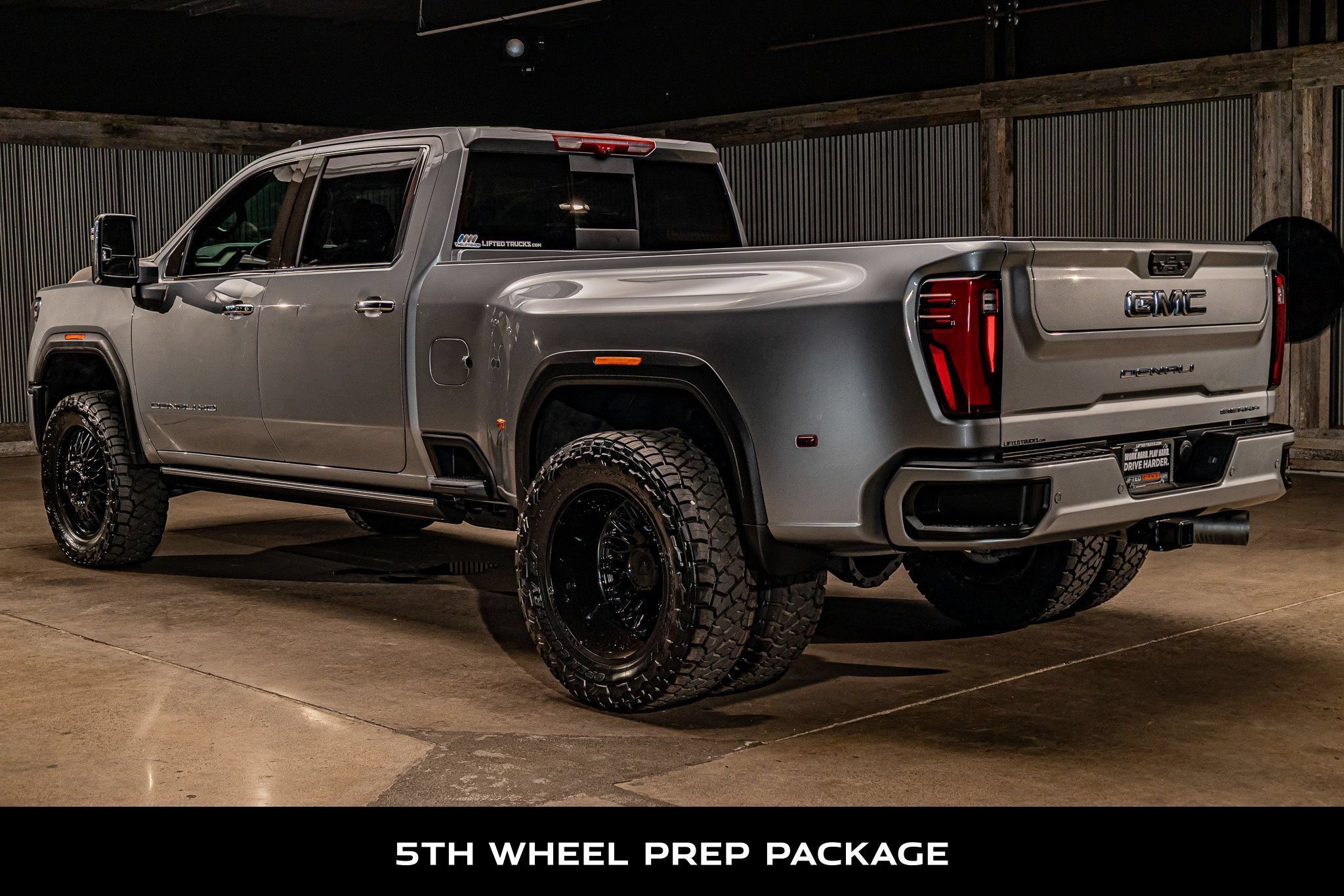 Used 2026 GMC Sierra 3500 Denali w/ Denali Reserve Package AWD/4WD image 7