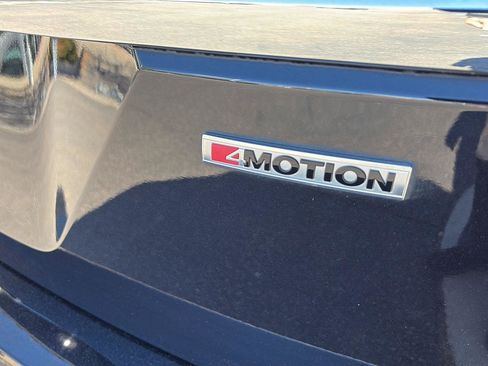 Used 2021 Volkswagen Atlas SEL Premium image 7