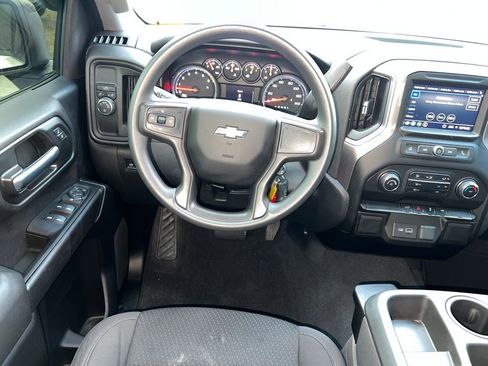 Used 2021 Chevrolet Silverado 1500 Custom image 16