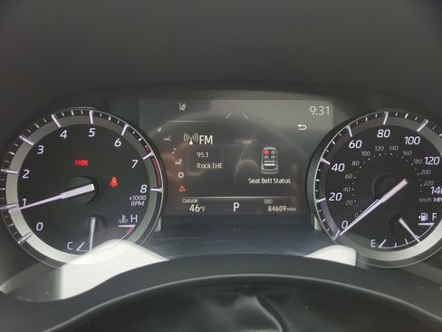 Used 2022 Toyota Highlander XSE image 26