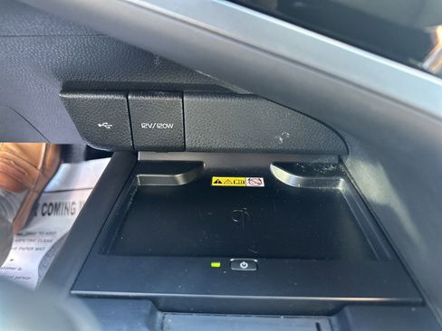 Used 2023 Toyota Camry XSE image 17