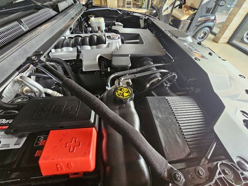 Used 2015 Cadillac Escalade ESV Premium image 48