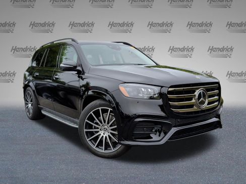 Used 2026 Mercedes-Benz GLS 450 4MATIC image 2