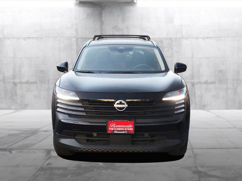 New 2026 Nissan Kicks SV w/ SV Premium Package image 4