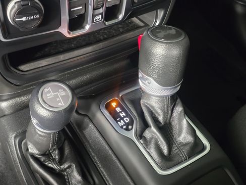 Used 2023 Jeep Wrangler Unlimited w/ 8.4" Radio Group AWD/4WD image 16