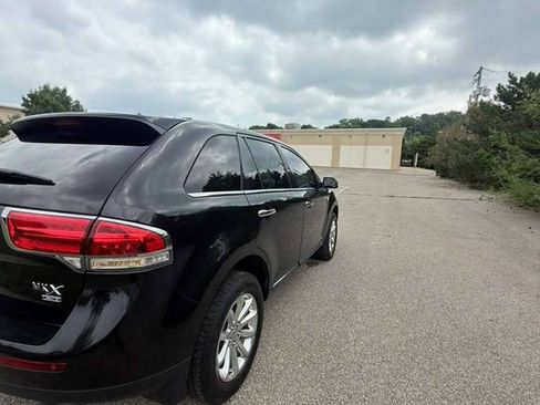 Used 2014 Lincoln MKX AWD w/ Equipment Group 102A image 22