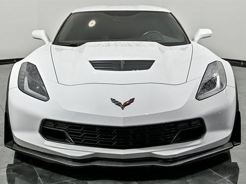 Used 2016 Chevrolet Corvette Z06 RWD image 4