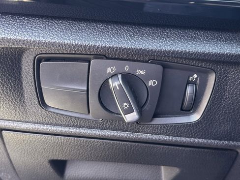 Used 2016 BMW M235i Convertible image 11