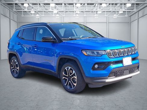 Used 2024 Jeep Compass Limited AWD/4WD image 7