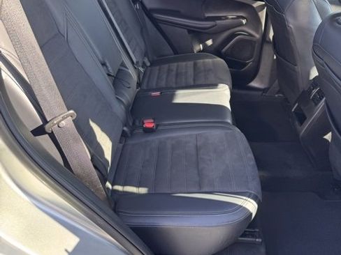 Used 2024 Mitsubishi Outlander SE image 13