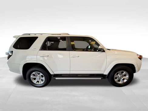 Used 2018 Toyota 4Runner SR5 Premium AWD/4WD image 6