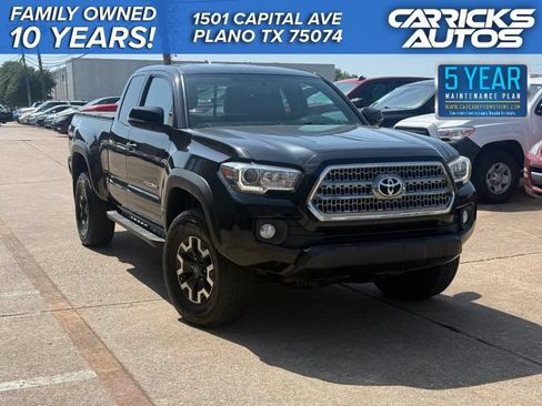 Used 2016 Toyota Tacoma TRD Off-Road AWD/4WD image 1