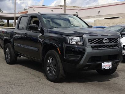 New 2025 Nissan Frontier SV w/ Tow Package