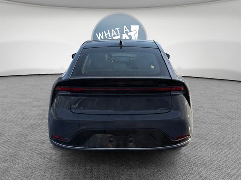 Used 2024 Toyota Prius Limited w/ Limited Premium Package image 5