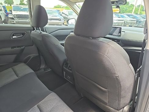 Used 2026 Nissan Rogue SV FWD image 79
